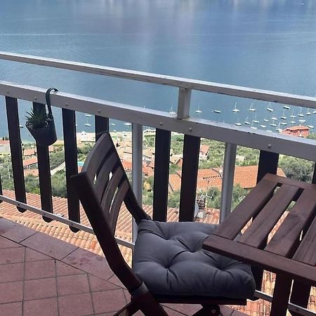 Sheila House Apartment Brenzone sul Garda Bagian luar foto