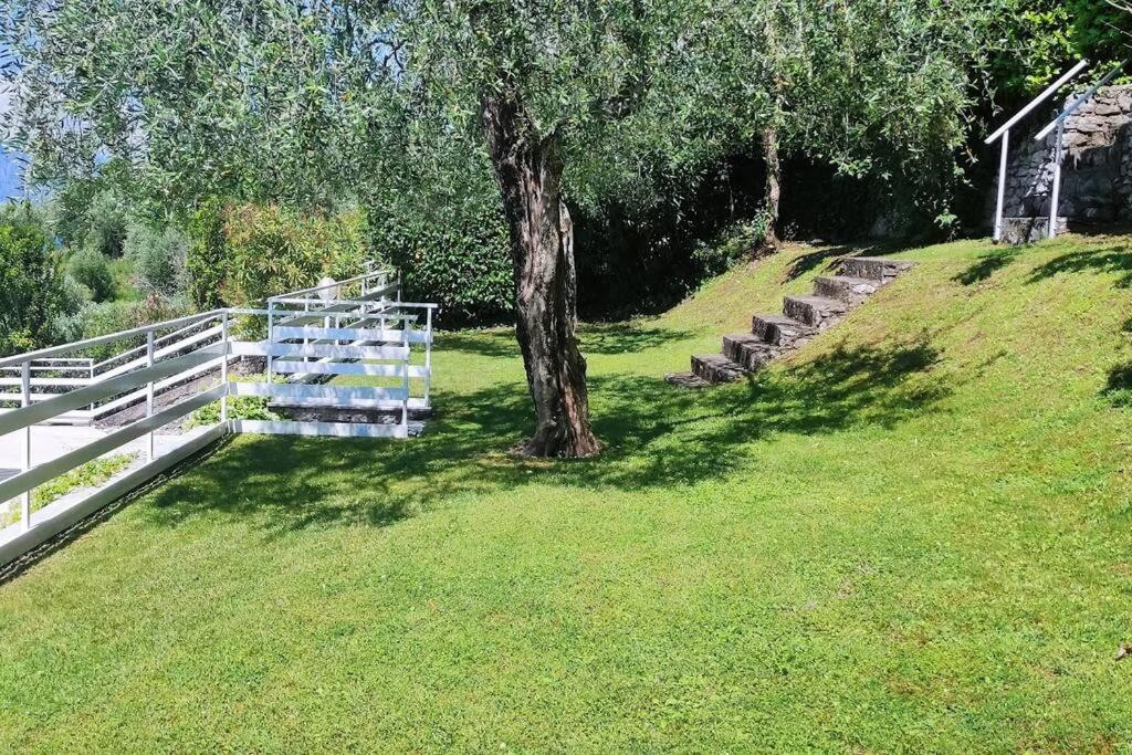 Sheila House Apartment Brenzone sul Garda Bagian luar foto